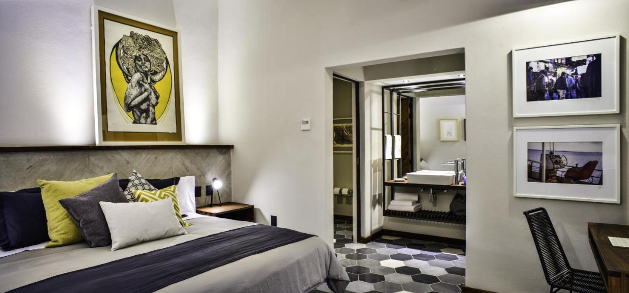 Hotel Criol Querétaro Extérieur photo A room at the hotel