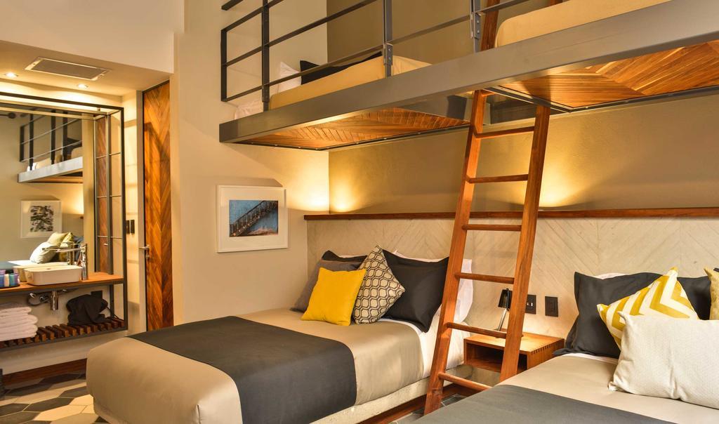 Hotel Criol Querétaro Extérieur photo Family Suite